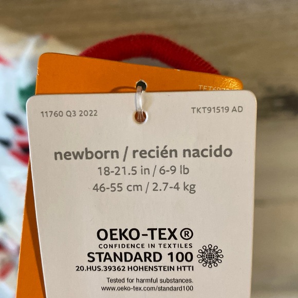 Carter’s Baby Boy Christmas Sleeper Size Newborn NEW - Picture 6 of 6